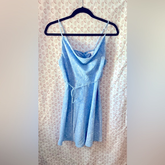 Macy’s Sundress - Picture 2 of 3